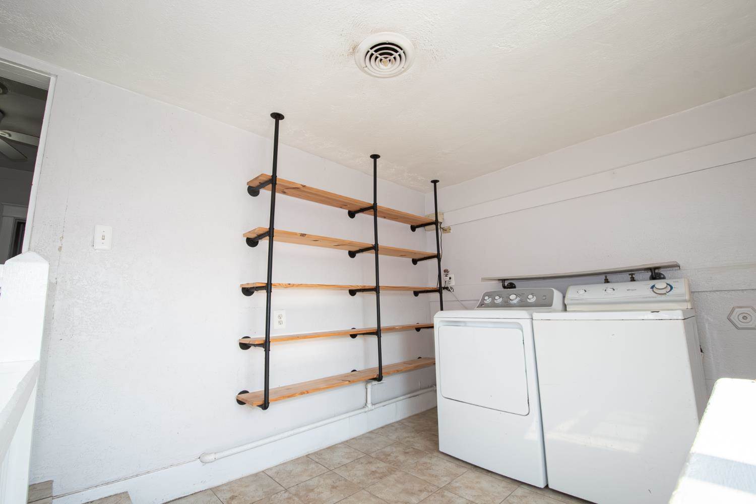 108 South Colorado, Ulysses, KS 67880