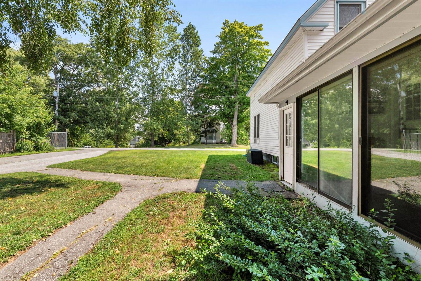 227 Bates Street, Pittsfield, ME 04967