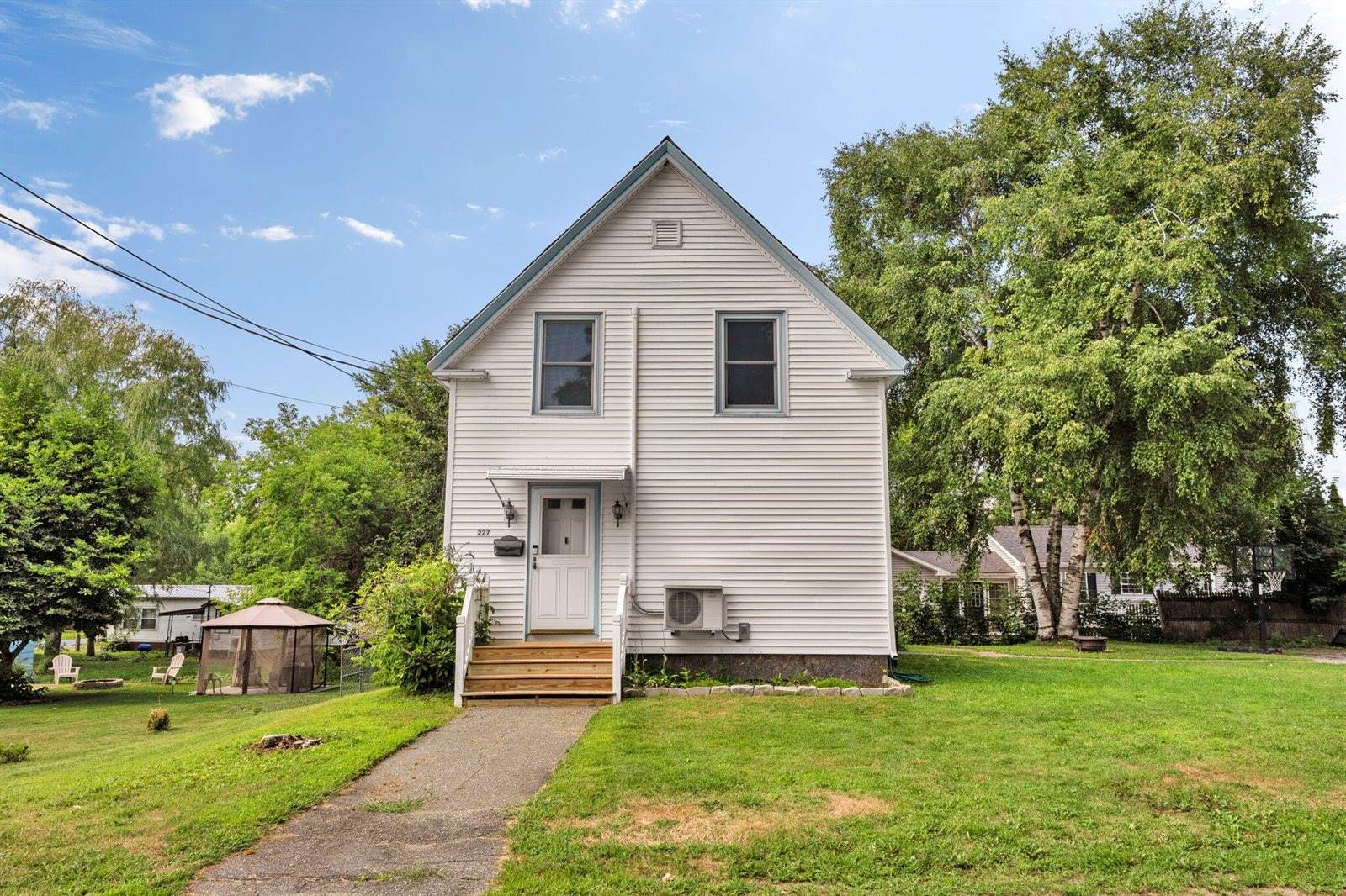 227 Bates Street, Pittsfield, ME 04967