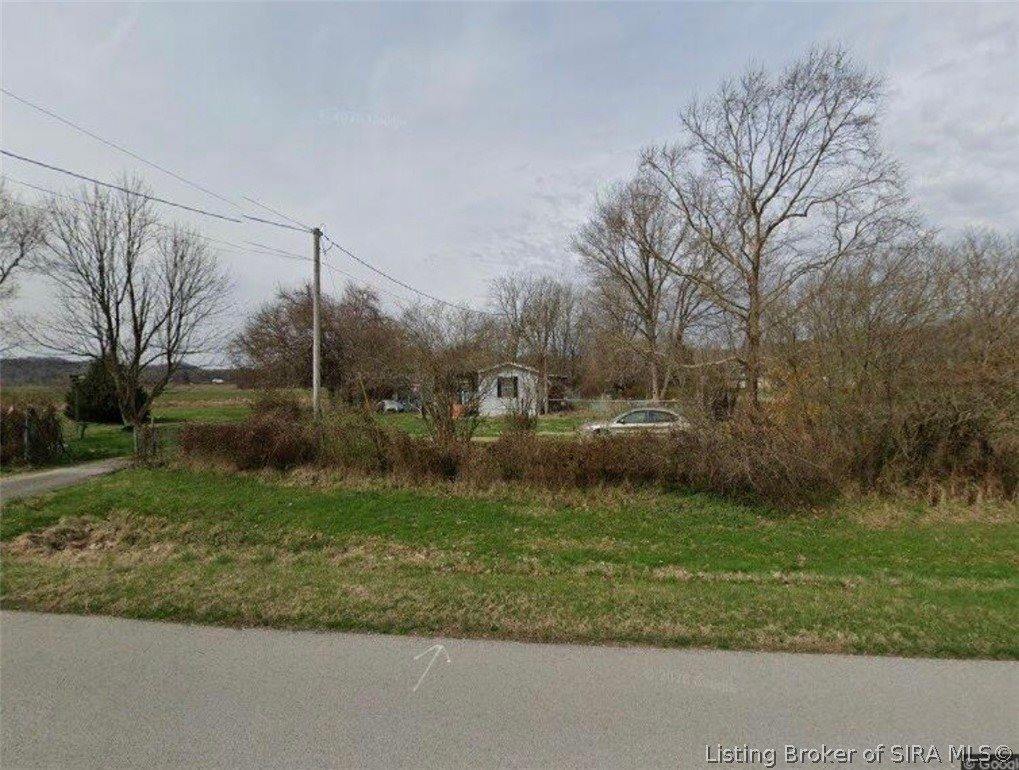 719 Deam Lake Road, Borden, IN 47106