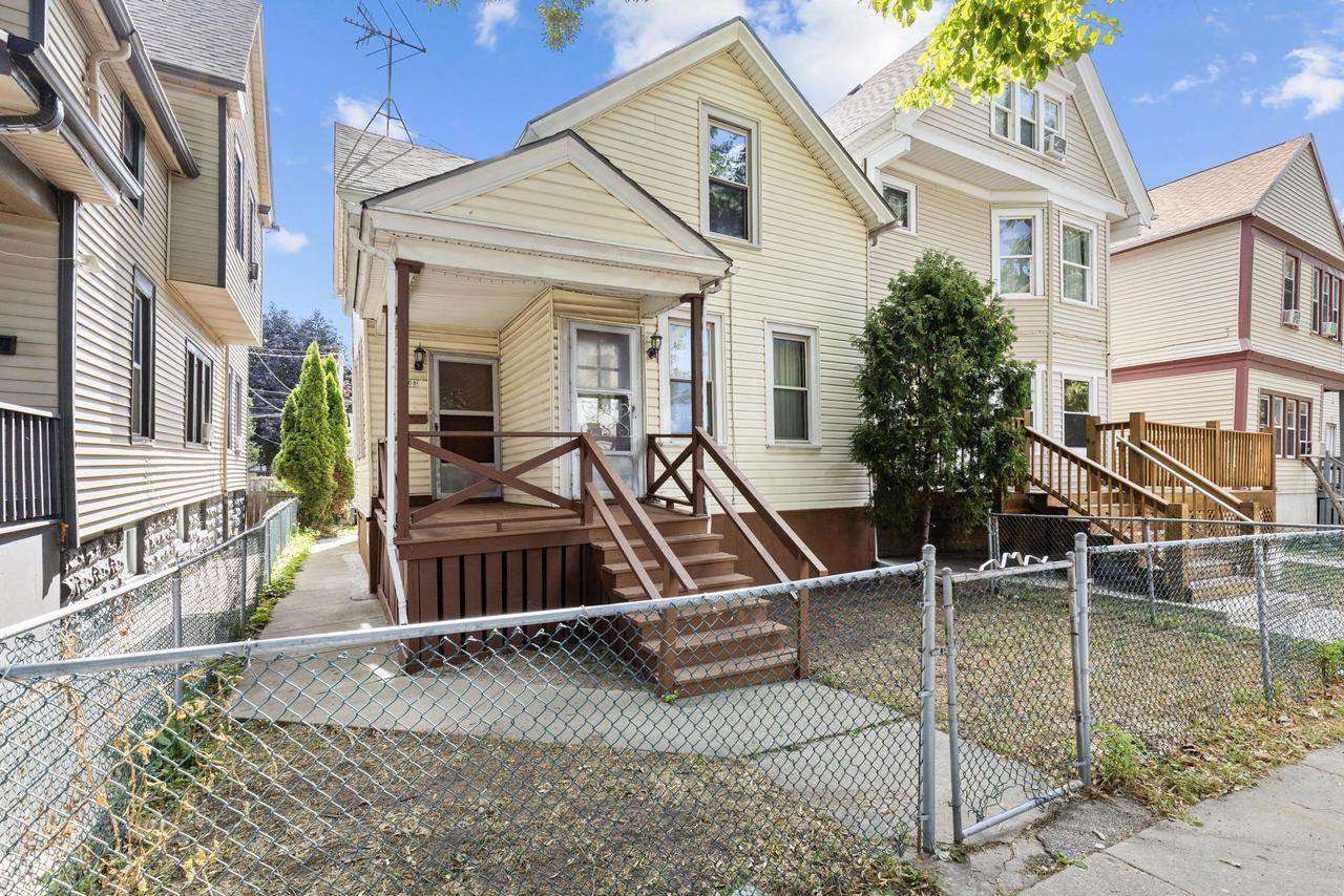 1908 S 28th STREET, Milwaukee, WI 53215