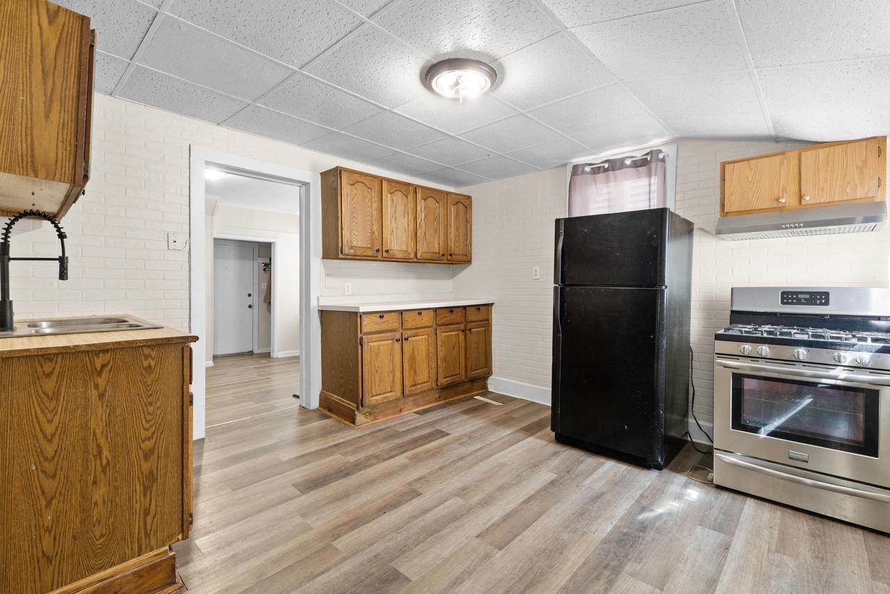 1908 S 28th STREET, Milwaukee, WI 53215