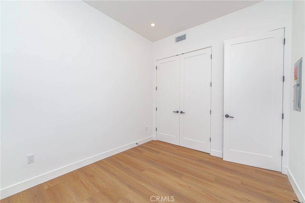 1342 Portia St, Echo Park, CA 90026