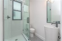 1342 Portia St, Echo Park, CA 90026