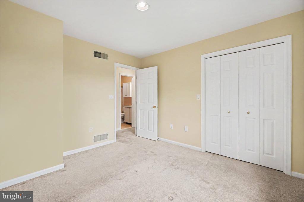 3833 North Sarayo Circle, Harrisburg, PA 17110
