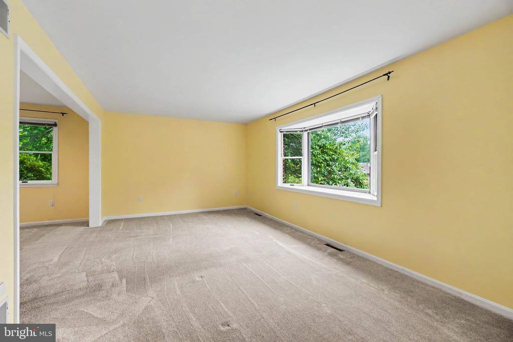 3833 North Sarayo Circle, Harrisburg, PA 17110