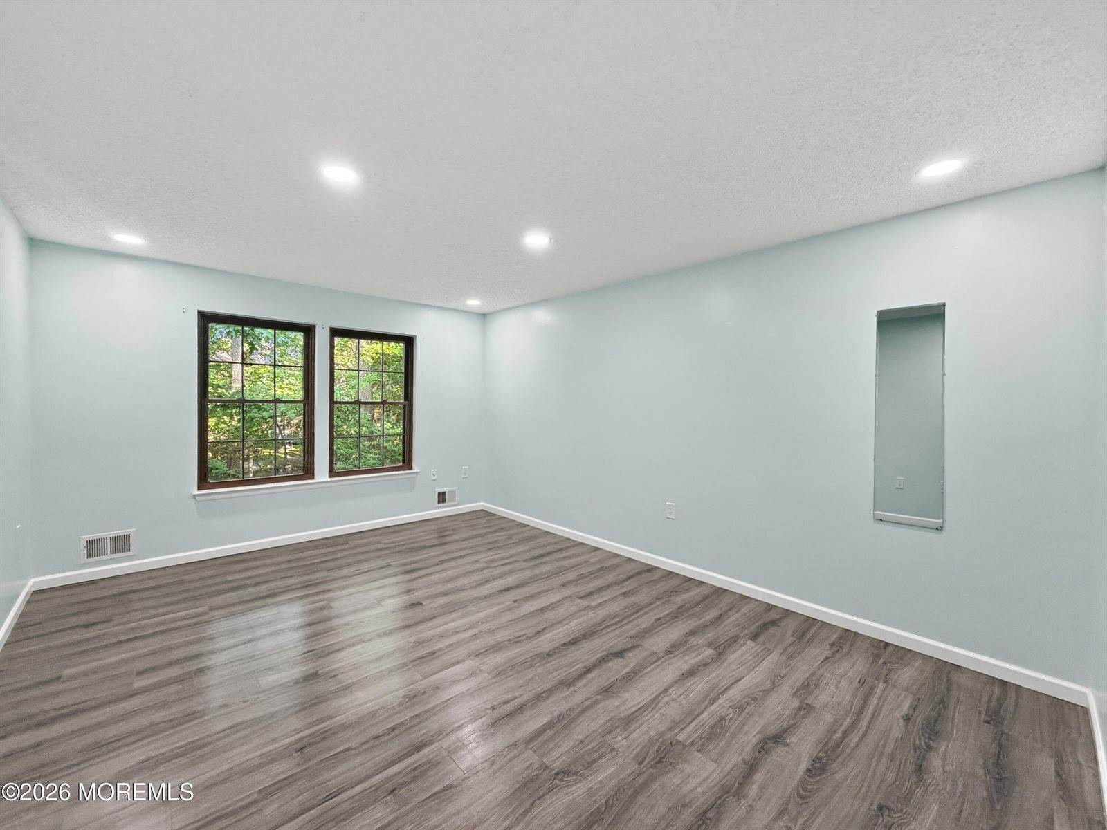 809 Daffodil Drive, Jackson, NJ 08527