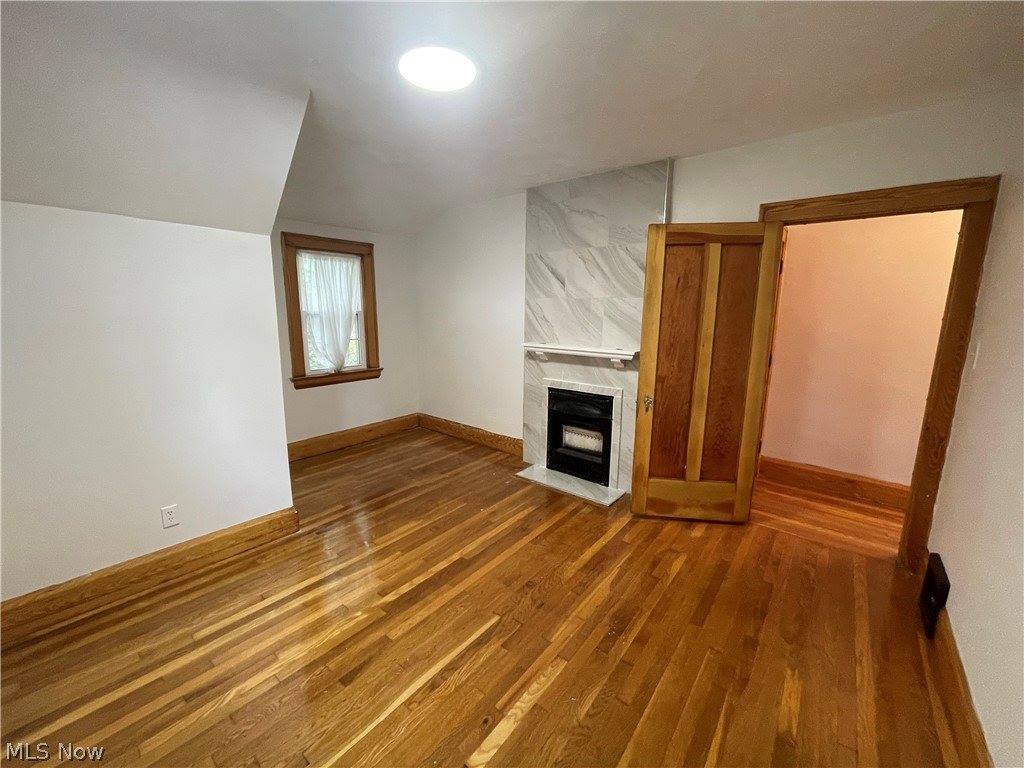 2235 Montclair Avenue, Youngstown, OH 44511