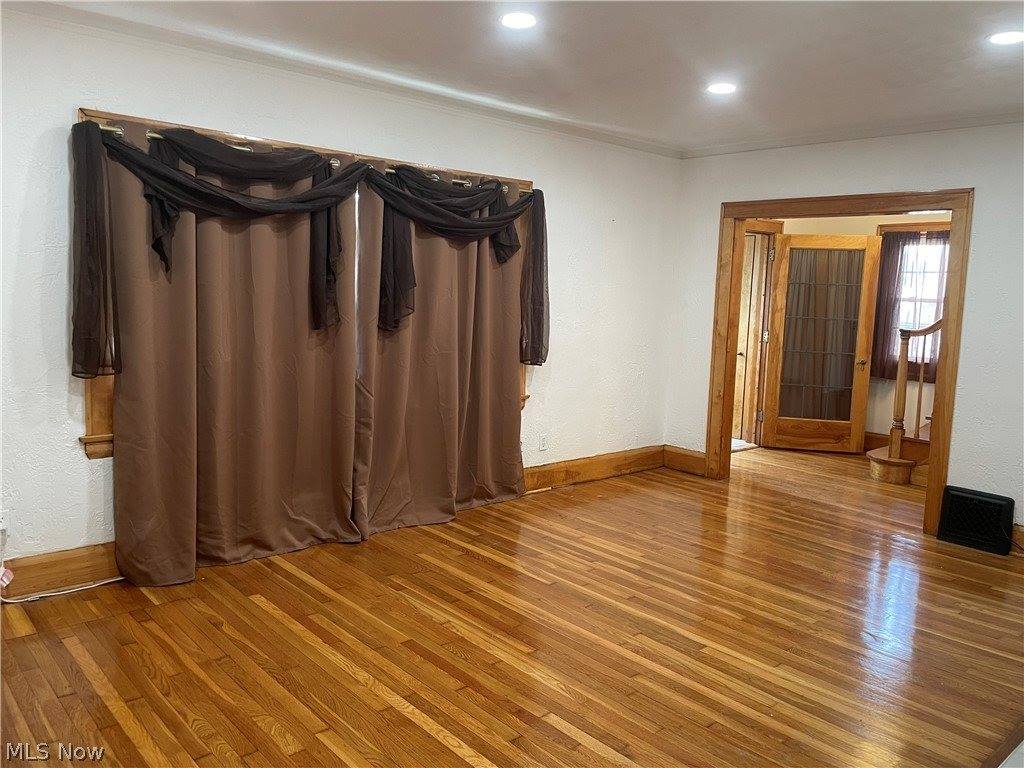 2235 Montclair Avenue, Youngstown, OH 44511