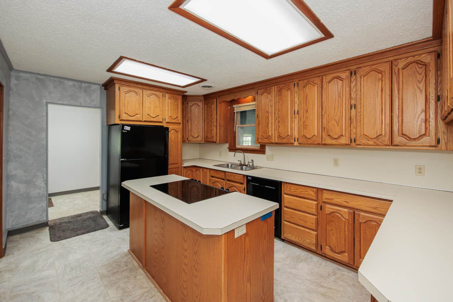 558 Oak Street, Richfield, KS 67953