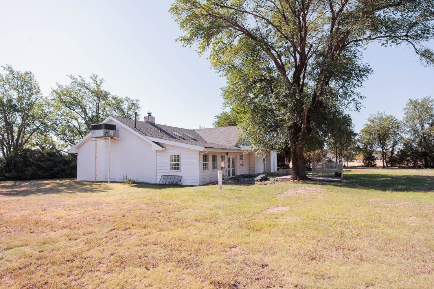 558 Oak Street, Richfield, KS 67953
