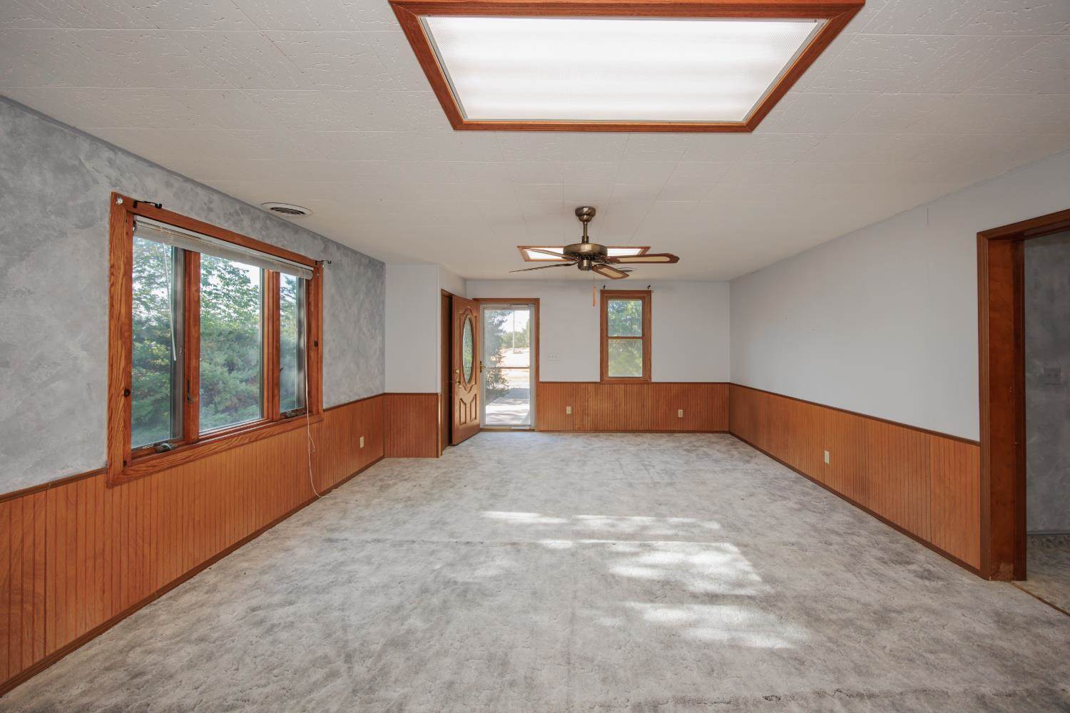 558 Oak Street, Richfield, KS 67953