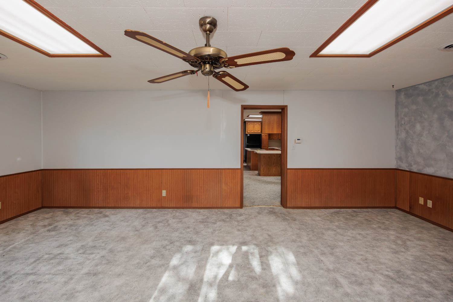 558 Oak Street, Richfield, KS 67953