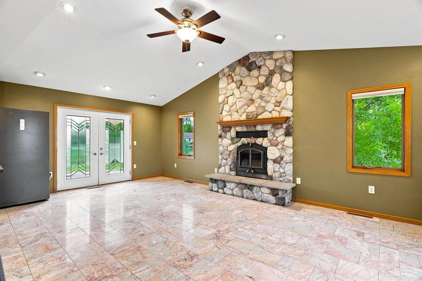 5650 Wildflower Street, Auburndale, WI 54412