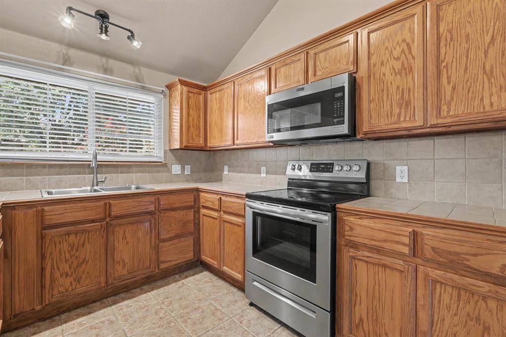 413 Bent Tree Road, Noble, OK 73068