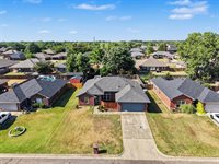 413 Bent Tree Road, Noble, OK 73068