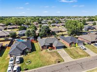 413 Bent Tree Road, Noble, OK 73068