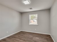 507 South Scott Street, Wayne, OK 73095