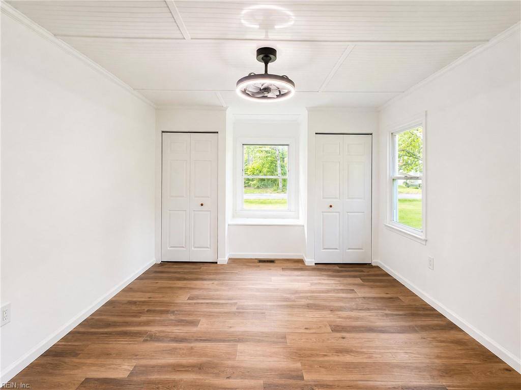 789 Coachpoint Road, Hartfield, VA 23071