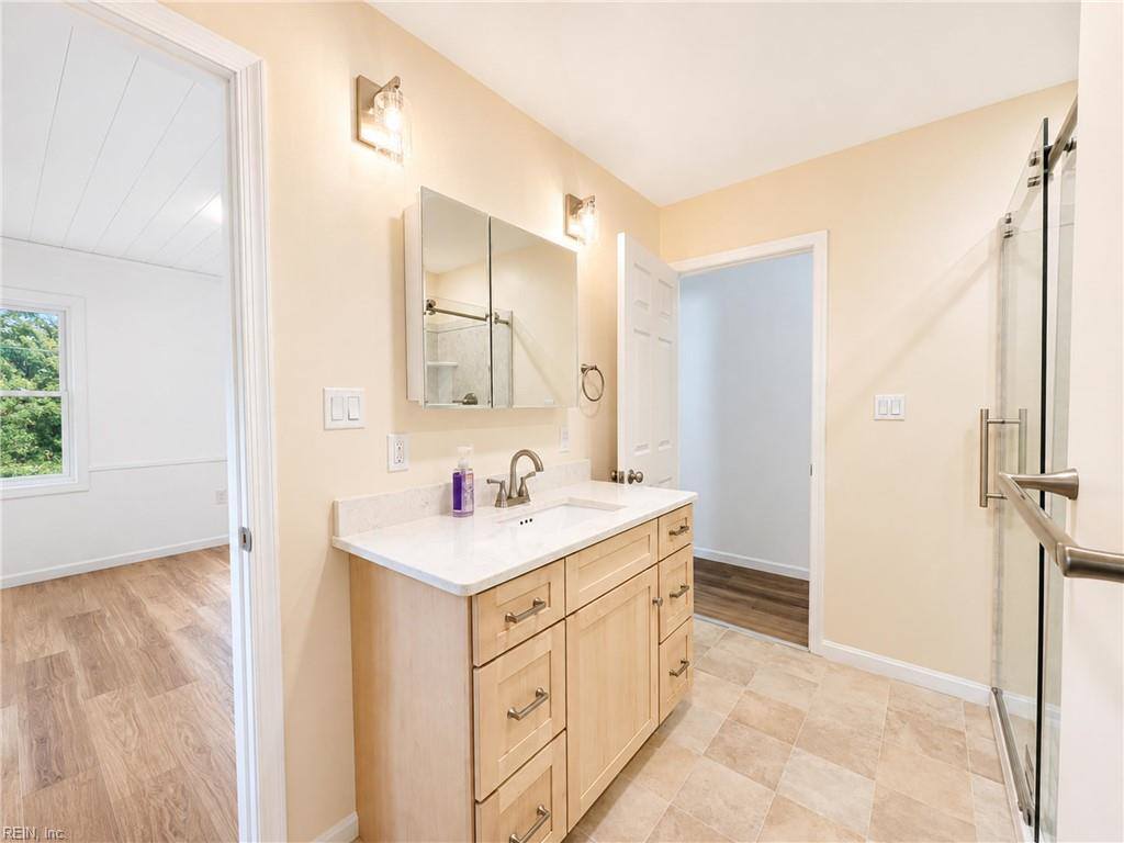 789 Coachpoint Road, Hartfield, VA 23071