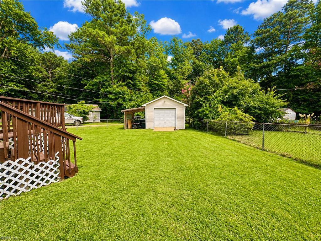 789 Coachpoint Road, Hartfield, VA 23071