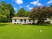 789 Coachpoint Road, Hartfield, VA 23071