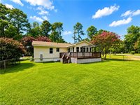 789 Coachpoint Road, Hartfield, VA 23071