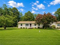 789 Coachpoint Road, Hartfield, VA 23071