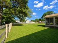 2021 Tidemill Haven Ln Lane, Hayes, VA 23072