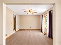 2021 Tidemill Haven Ln Lane, Hayes, VA 23072