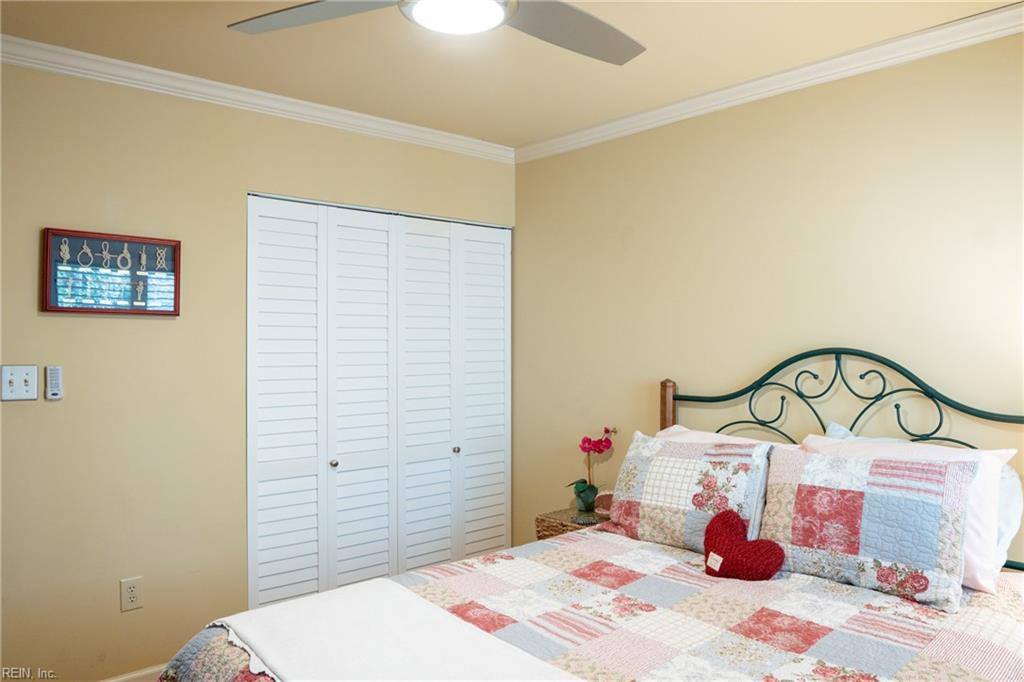 50-E Villa Ridge Drive, Hartfield, VA 23071