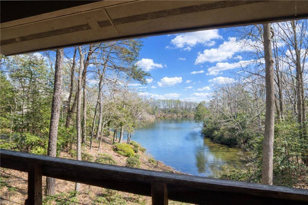 50-E Villa Ridge Drive, Hartfield, VA 23071