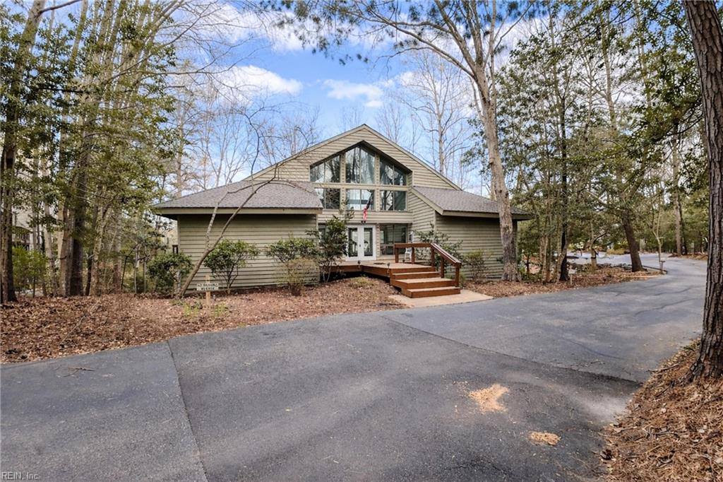 50-E Villa Ridge Drive, Hartfield, VA 23071