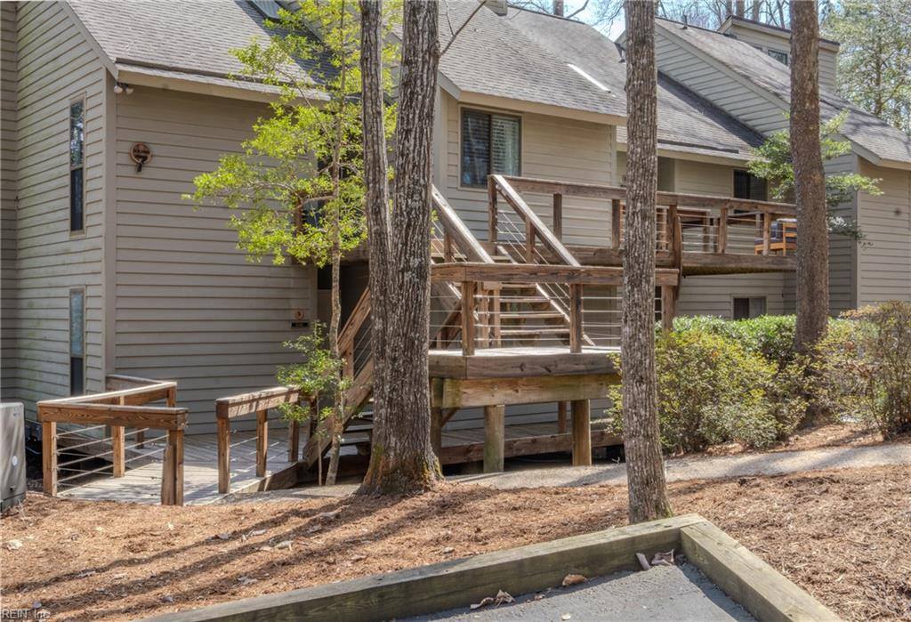 50-E Villa Ridge Drive, Hartfield, VA 23071