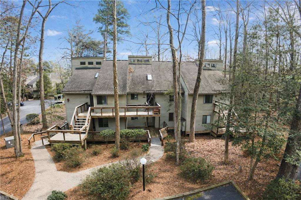 50-E Villa Ridge Drive, Hartfield, VA 23071