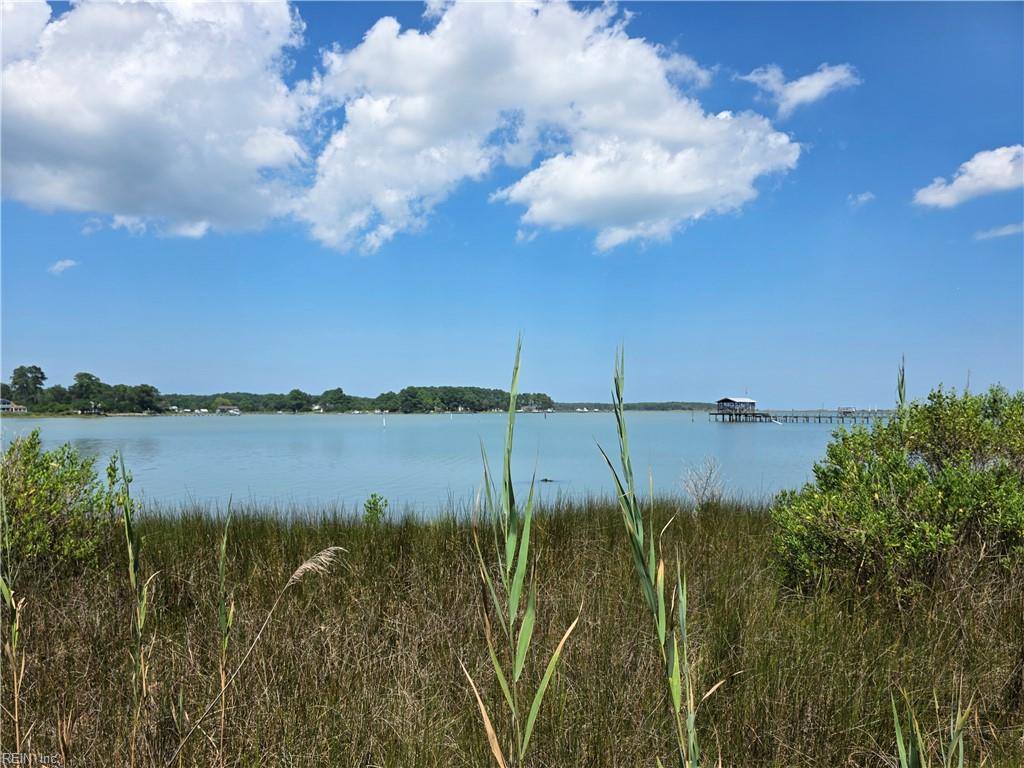 2 acr Horn Harbor Avenue, New Point, VA 23125