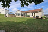 10 Aspen Way, Lebanon, PA 17046
