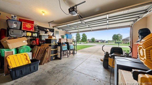 8828 Saddle Ridge Trail, Charlestown, IN 47111