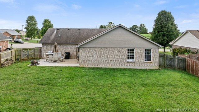 8828 Saddle Ridge Trail, Charlestown, IN 47111