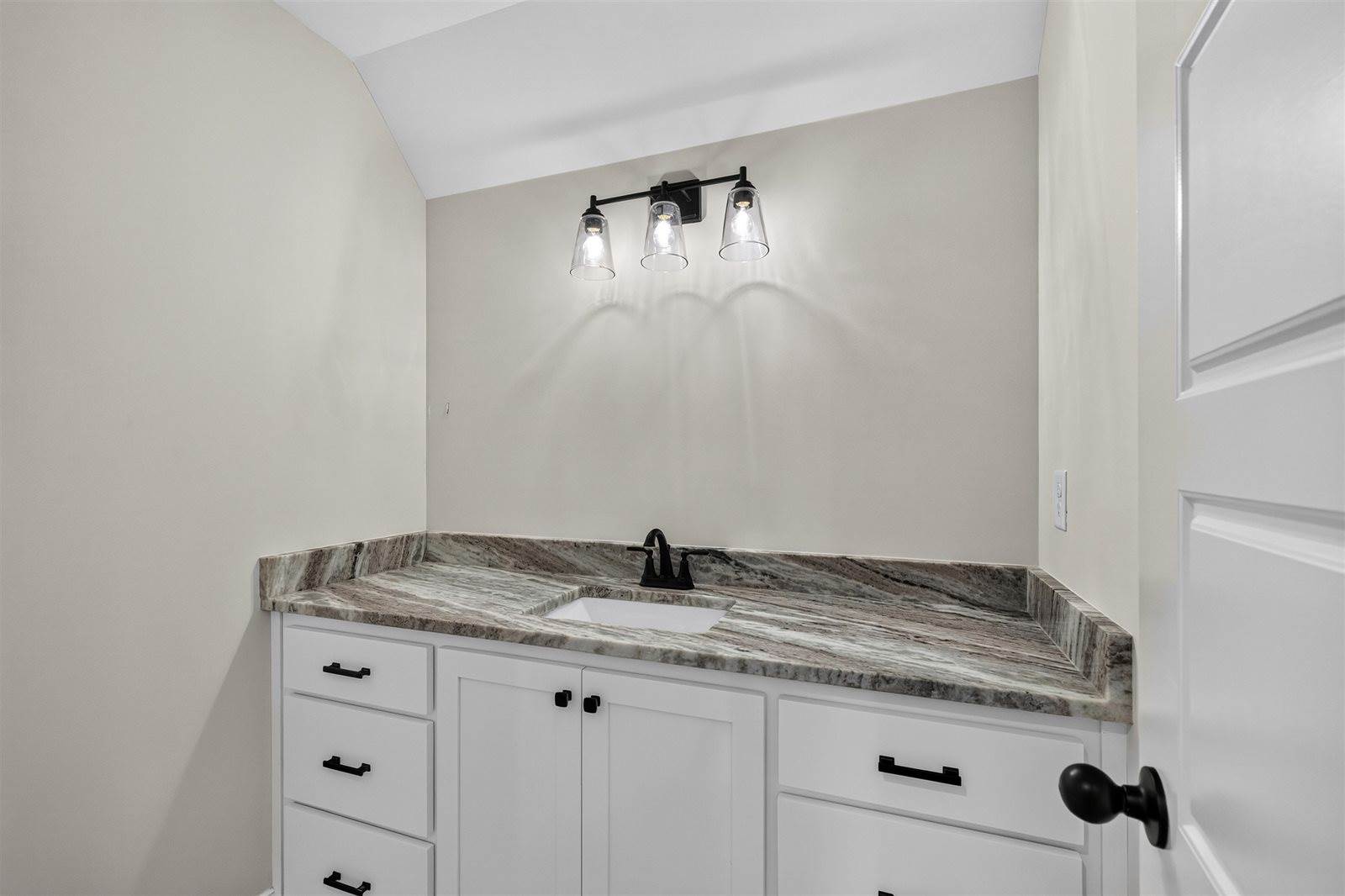 42 Brass Cv, Atoka, TN 38004