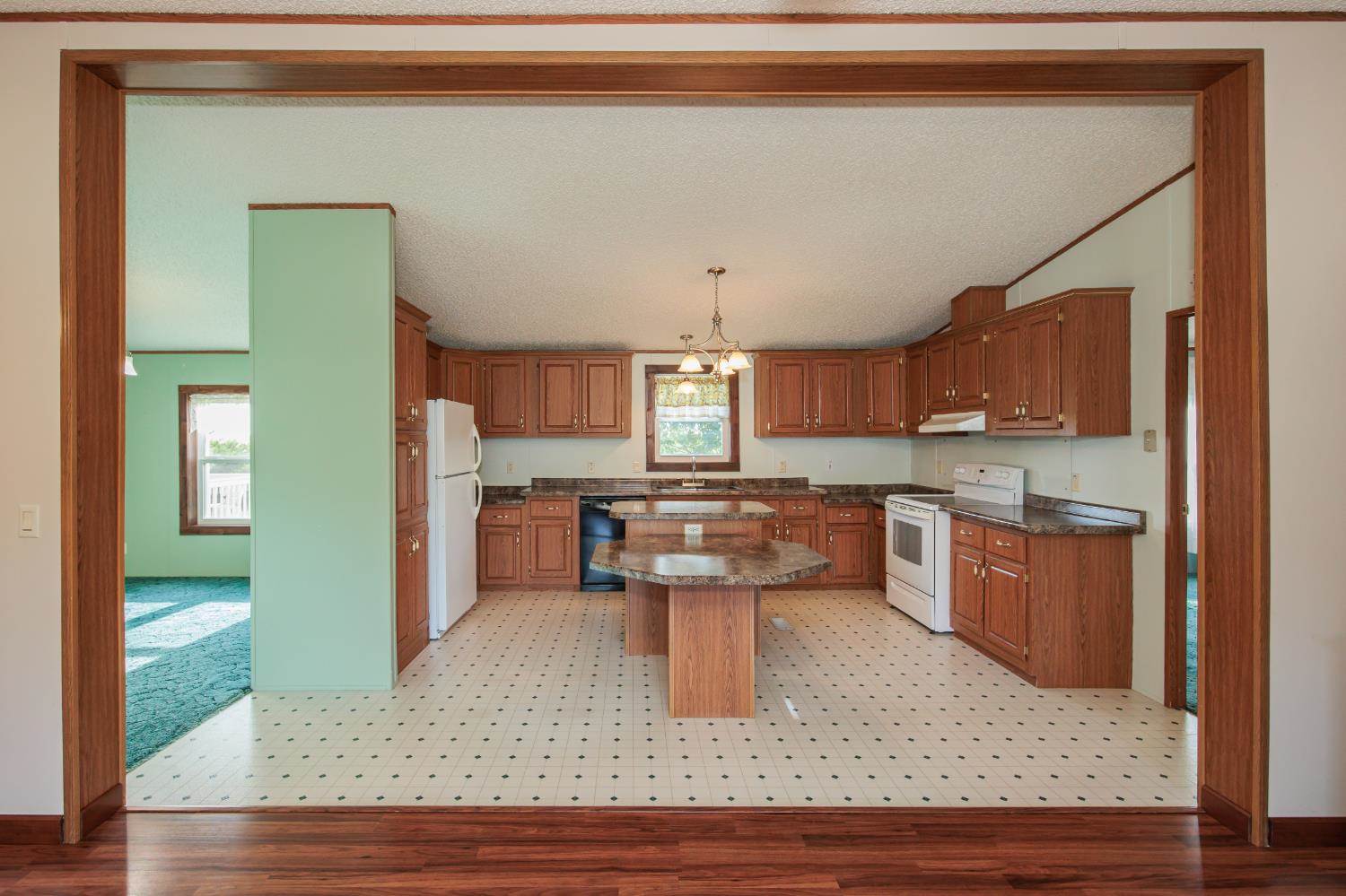 8797 East Hwy 160, Ulysses, KS 67880