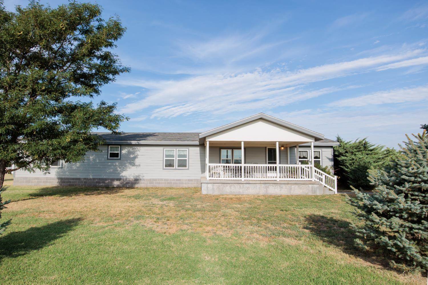 8797 East Hwy 160, Ulysses, KS 67880