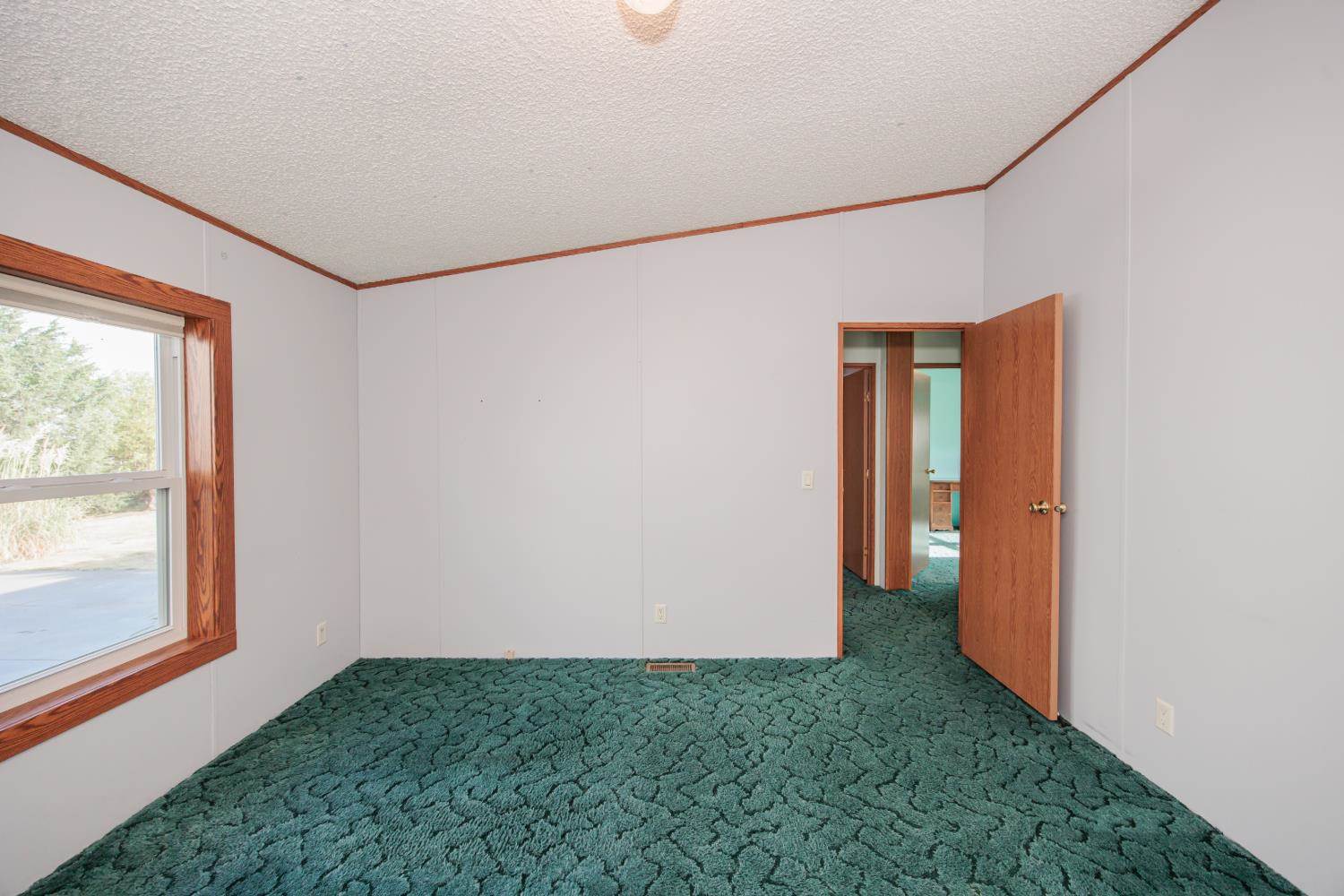 8797 East Hwy 160, Ulysses, KS 67880