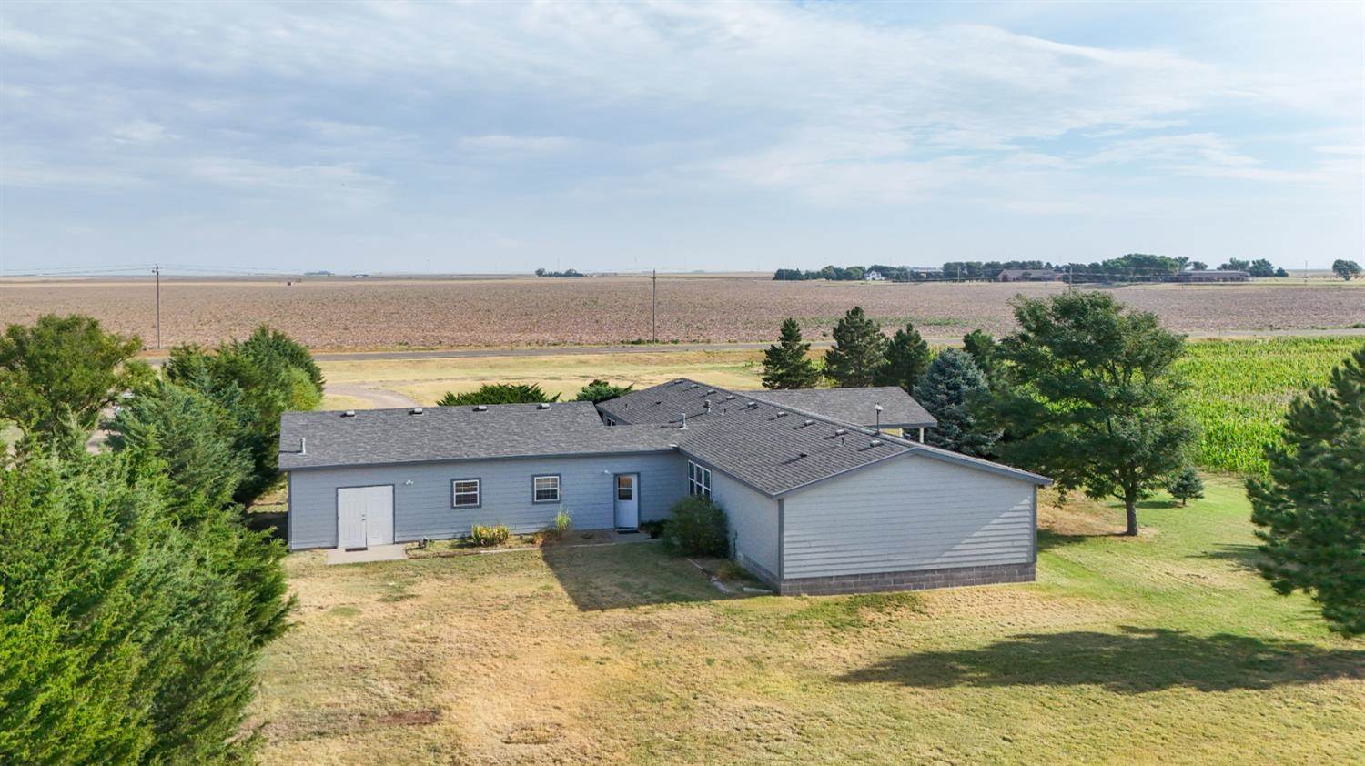 8797 East Hwy 160, Ulysses, KS 67880