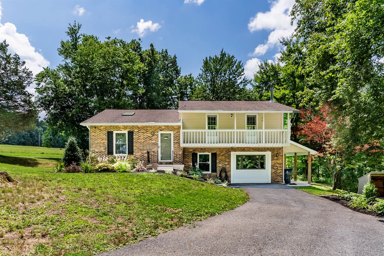 360 kralltown rd, wellsville, PA 17365