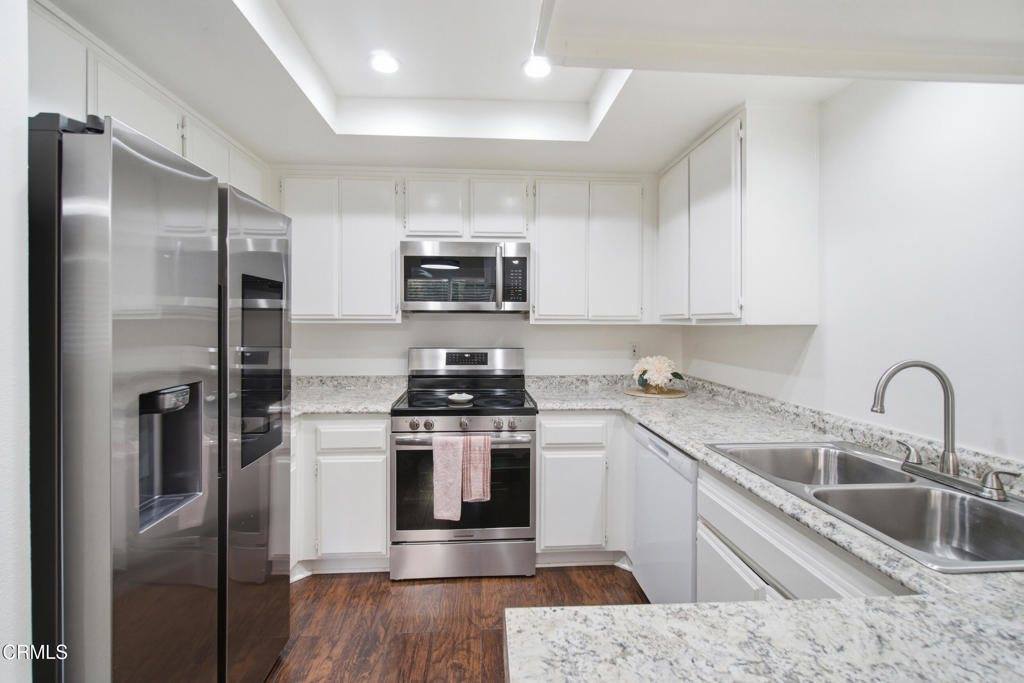536 Spring Road, Moorpark, CA 93021