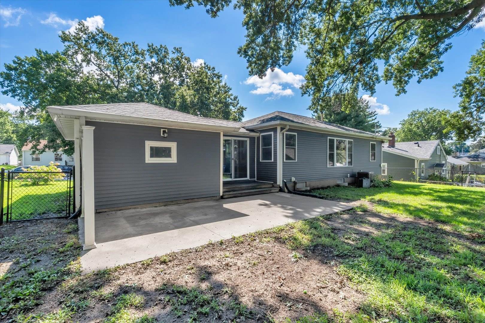 2420 Madison Street, Davenport, IA 52804