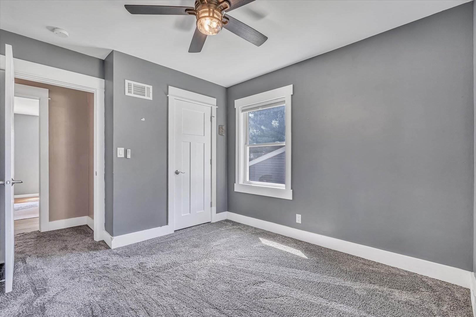 2420 Madison Street, Davenport, IA 52804