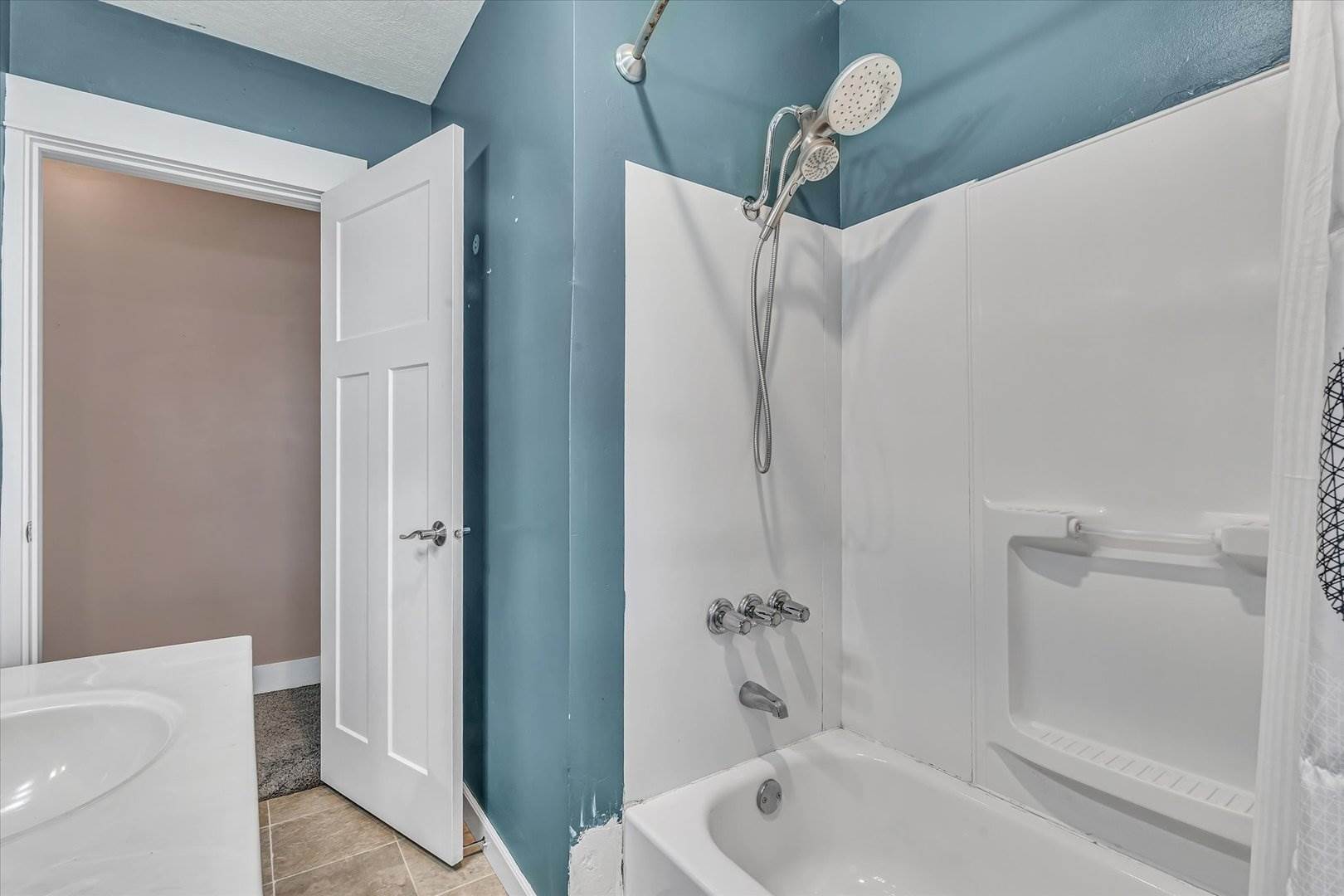 2420 Madison Street, Davenport, IA 52804