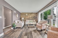 2420 Madison Street, Davenport, IA 52804